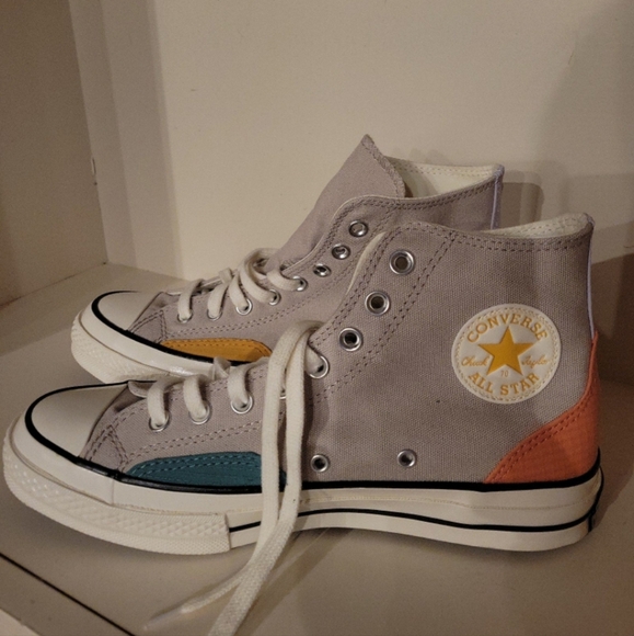 NWOB Chuck Taylor's Converse Mens 8.5 - Picture 1 of 6